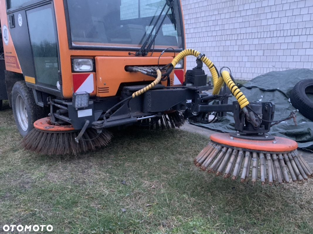 Kubota Bucher Guyer City Cat CC 2000 - 10