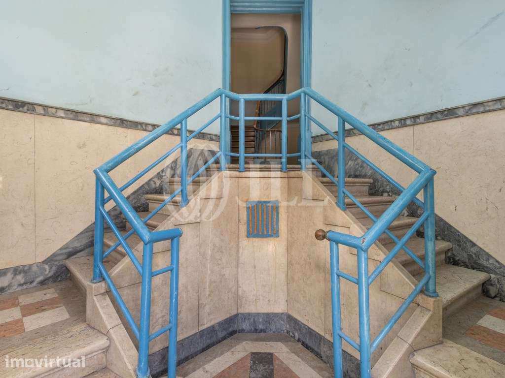 Apartamento T2, para remodelação, em Arroios, Lisboa - Grande imagem: 3/7
