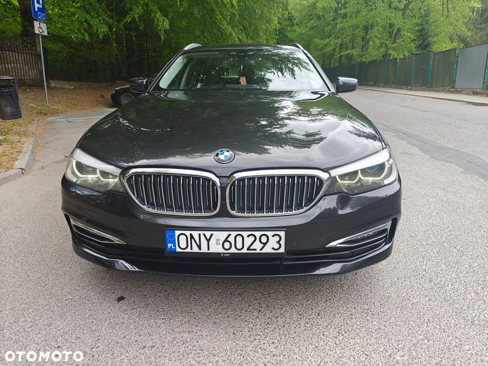 BMW Seria 5 520d xDrive Luxury Line - 2