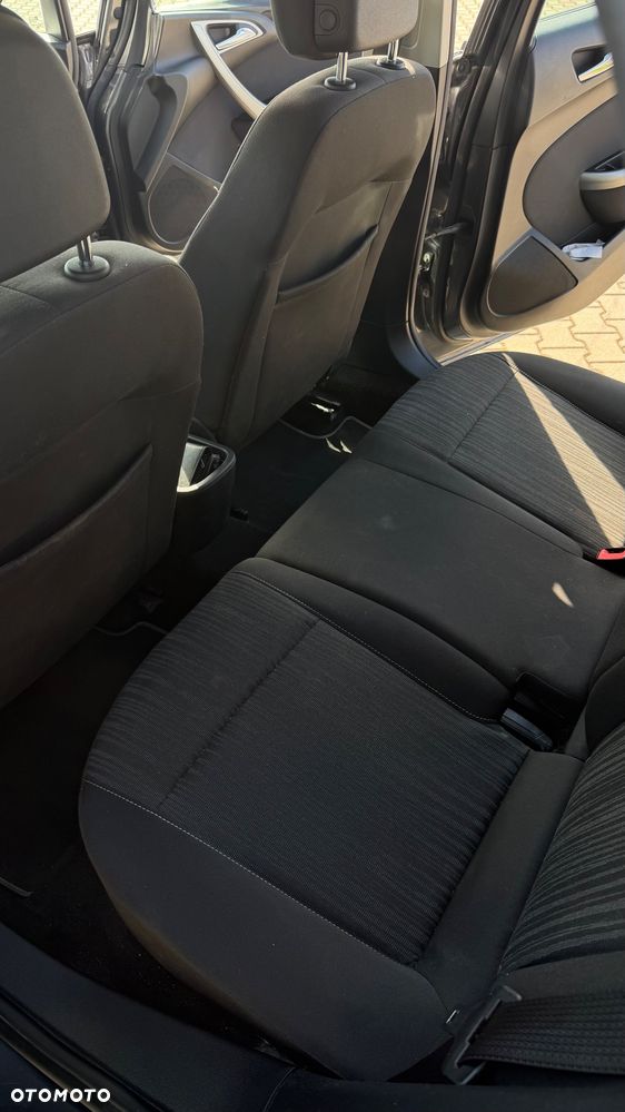 Opel Astra 1.4 Turbo Sport - 3