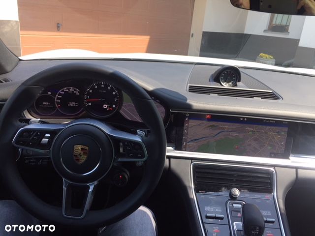 Porsche Panamera 4S - 2