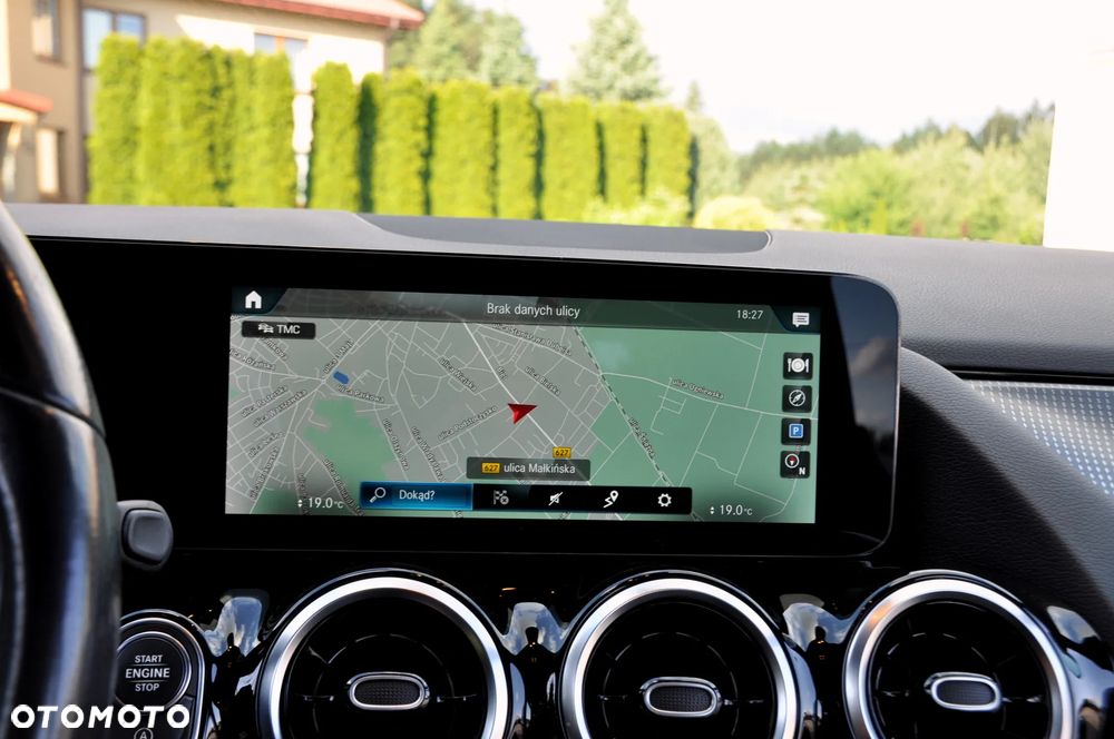 Mercedes-Benz GLA - 31