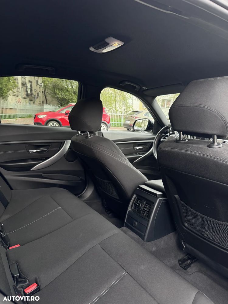 BMW Seria 3 320d DPF Aut. - 23