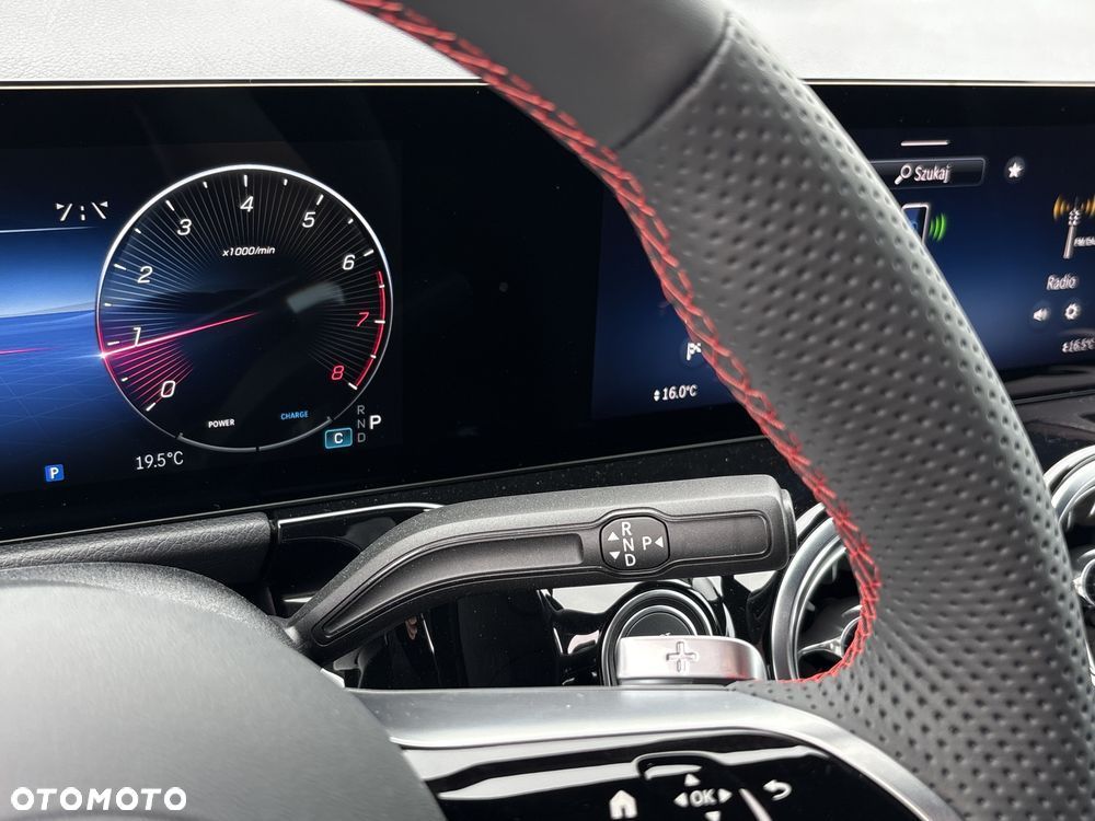 Mercedes-Benz GLA 200 mHEV AMG Line 7G-DCT - 17