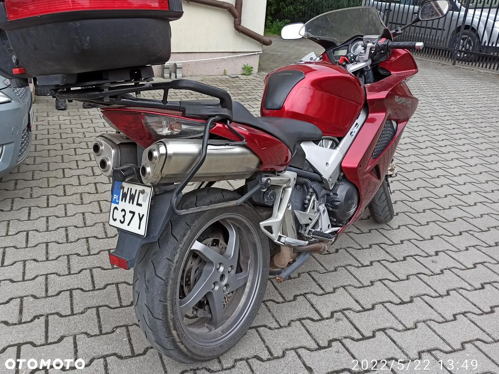 Honda VFR - 3