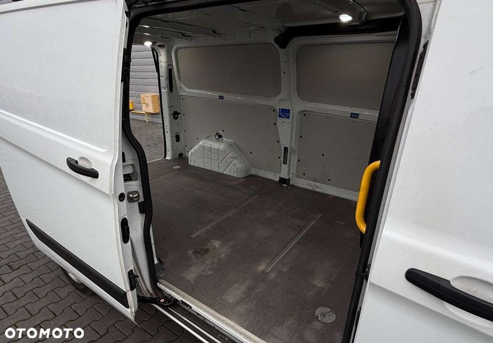 Ford Transit Custom - 17