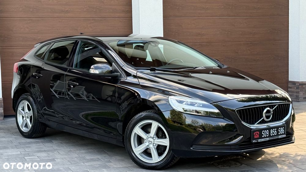 Volvo V40 D2 - 10