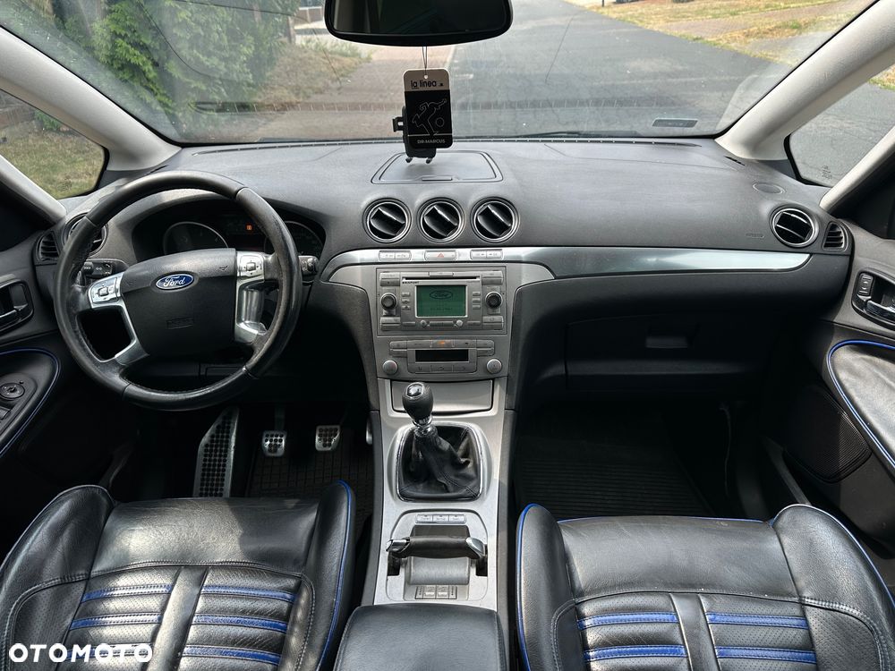 Ford S-Max - 19