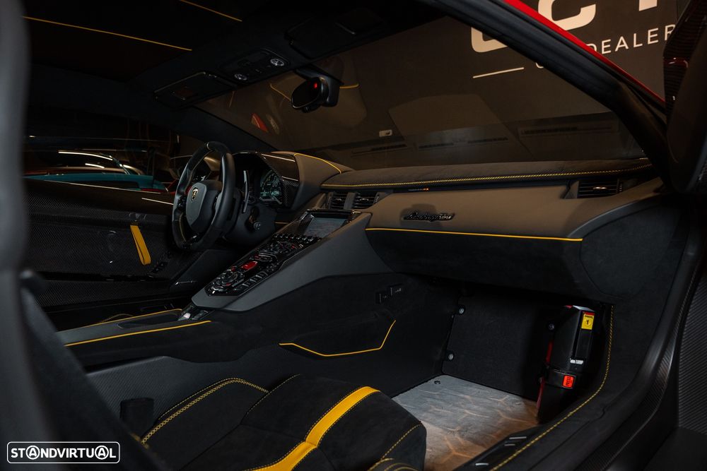 Lamborghini Aventador SVJ - 22