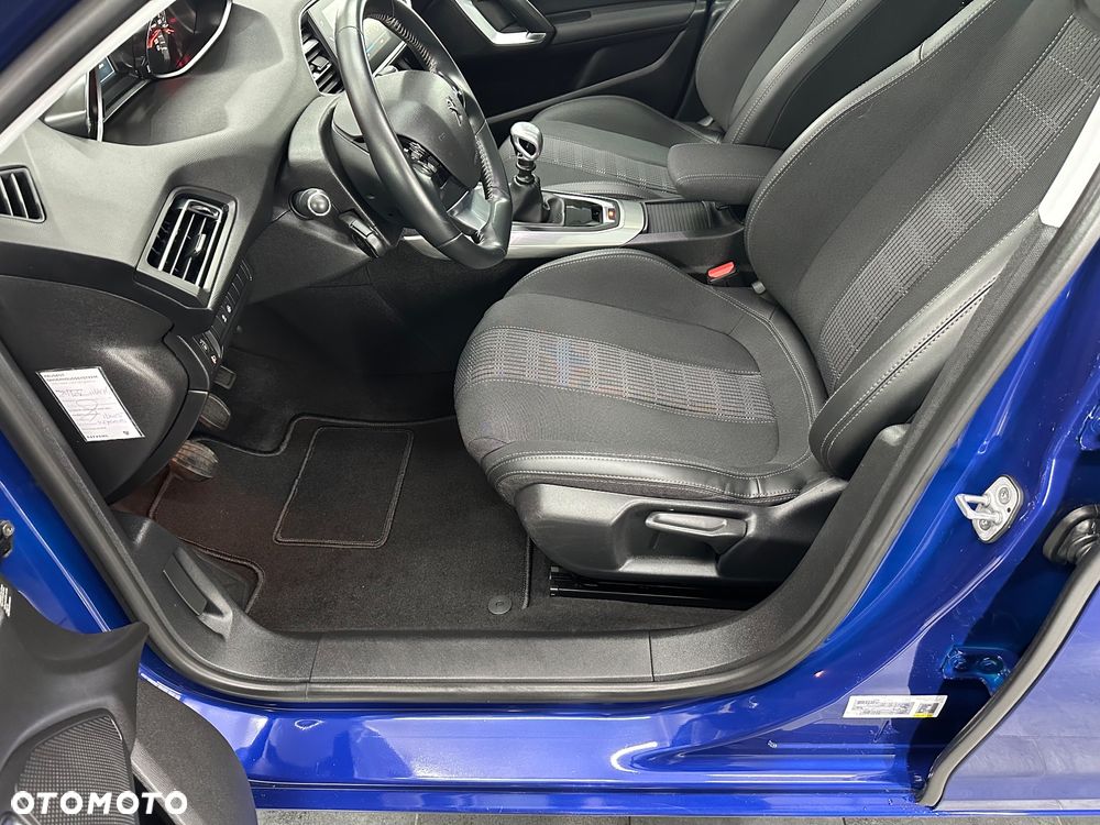 Peugeot 308 - 18