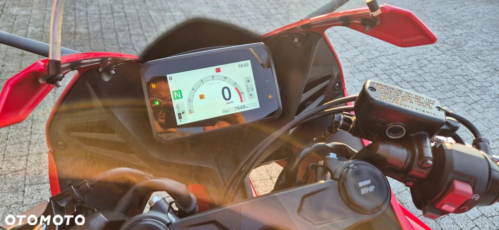 Honda CBR - 11