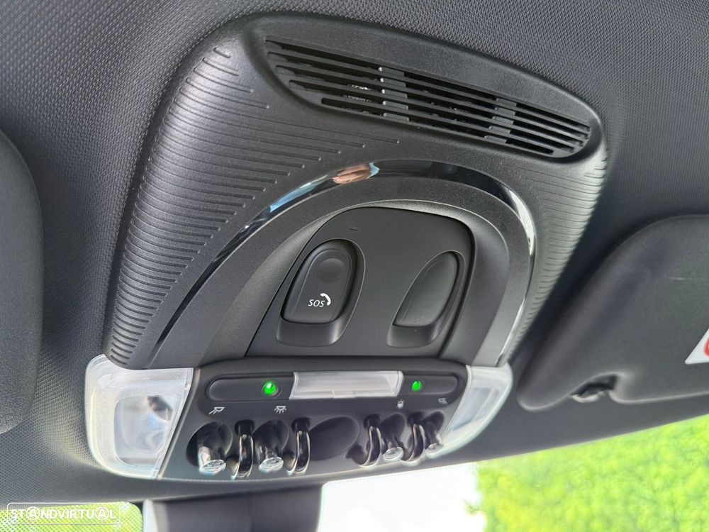 MINI 3 Portas Cooper SE Premium Essential - 26