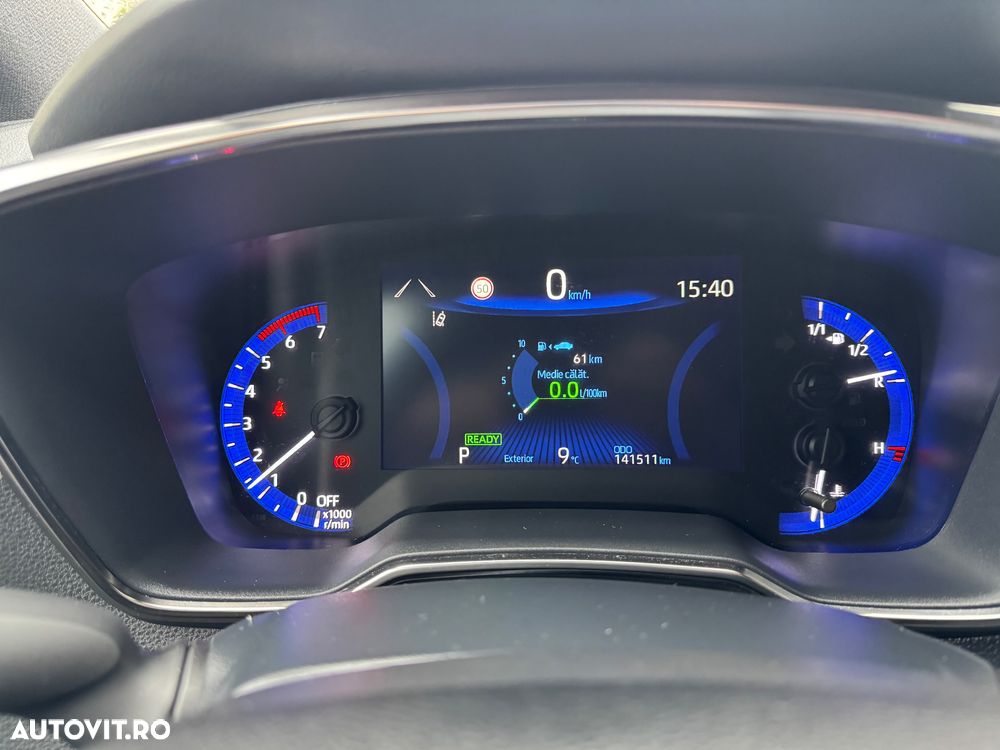 Toyota Corolla 1.8 HSD Business - 8