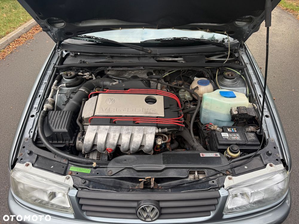 Volkswagen Passat - 15