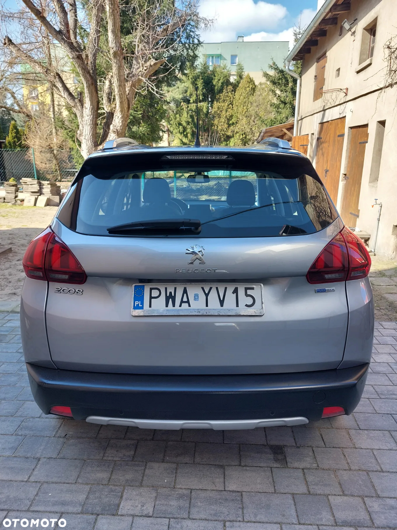 Peugeot 2008 - 12