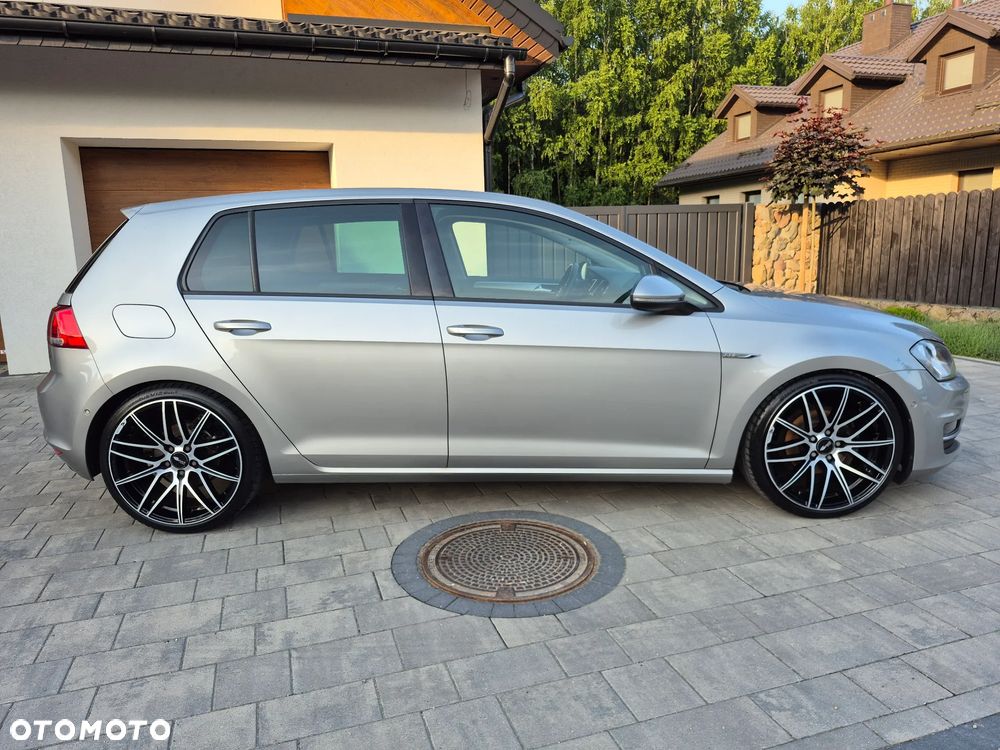 Volkswagen Golf 1.2 TSI BlueMotion Technology Cup - 20