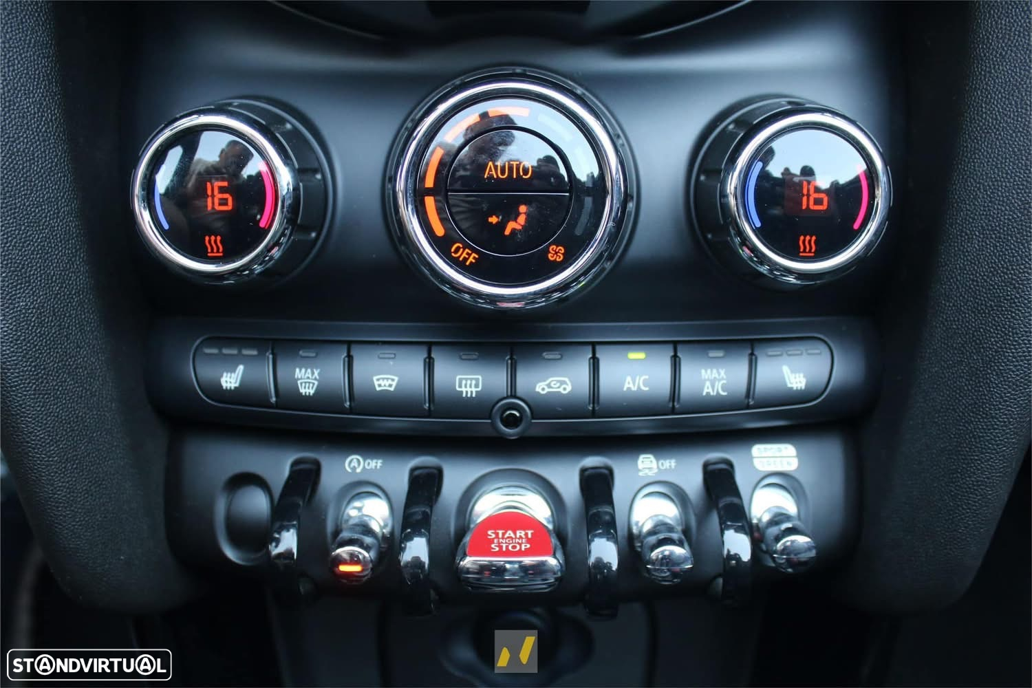 MINI Cabrio John Cooper Works Auto Desportiva - 23