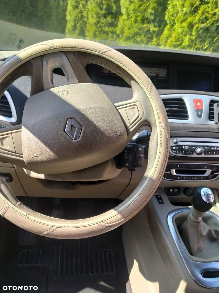 Renault Scenic - 4