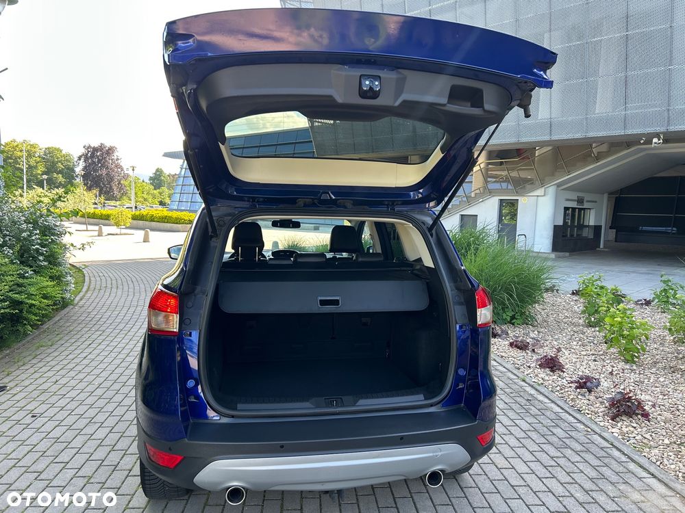 Ford Kuga 2.0 TDCi 2x4 Titanium - 22