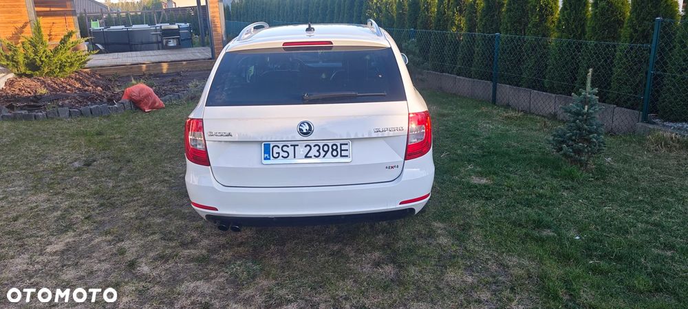 Skoda Superb 2.0 TDI 4x4 L&K DSG - 5