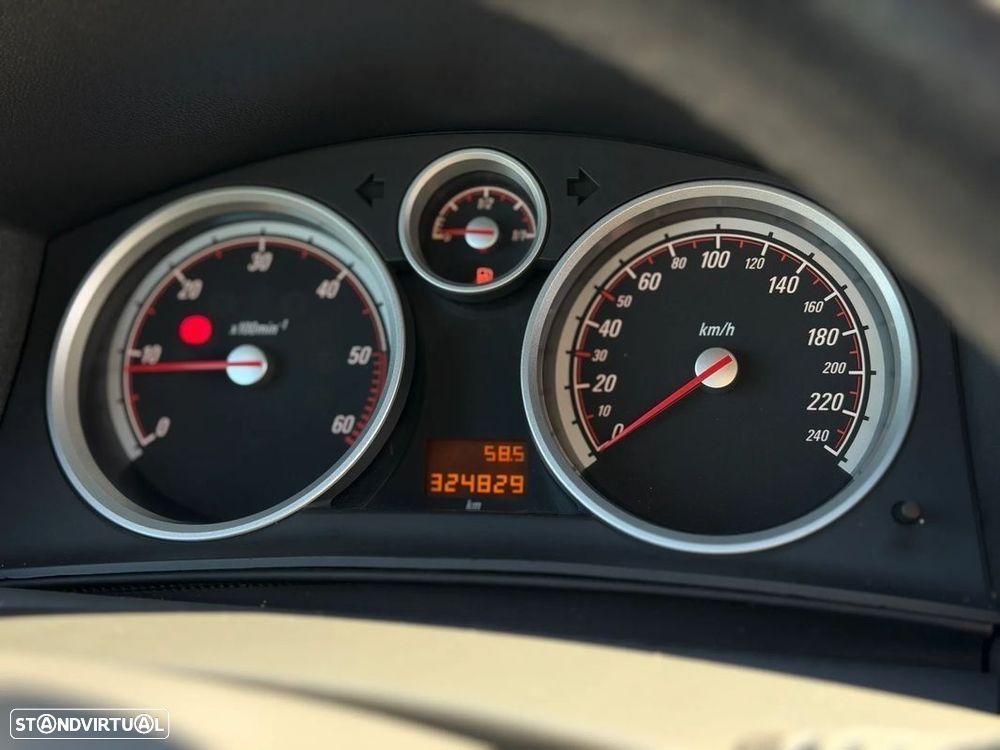 Opel Astra GTC 1.7 CDTI - 14