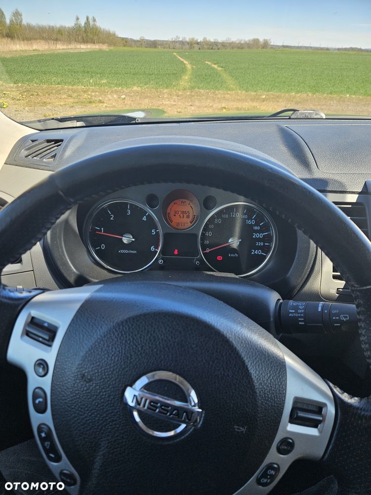 Nissan X-Trail 2.0 dCi 4x4 DPF SE - 17