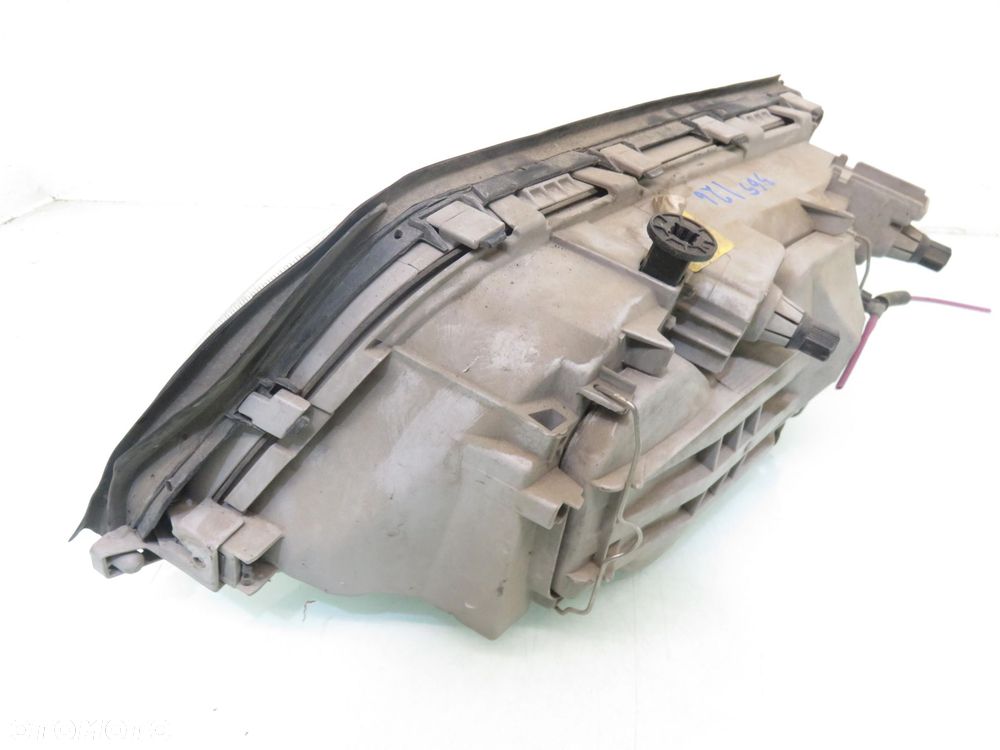 LAMPA PRAWA PRZEDNIA MERCEDES W202 2028201861 - 6