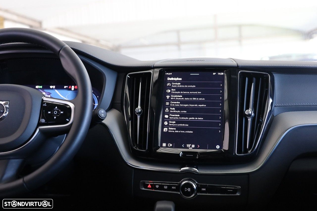 Volvo XC 60 2.0 T6 PHEV Ultimate Dark AWD - 17