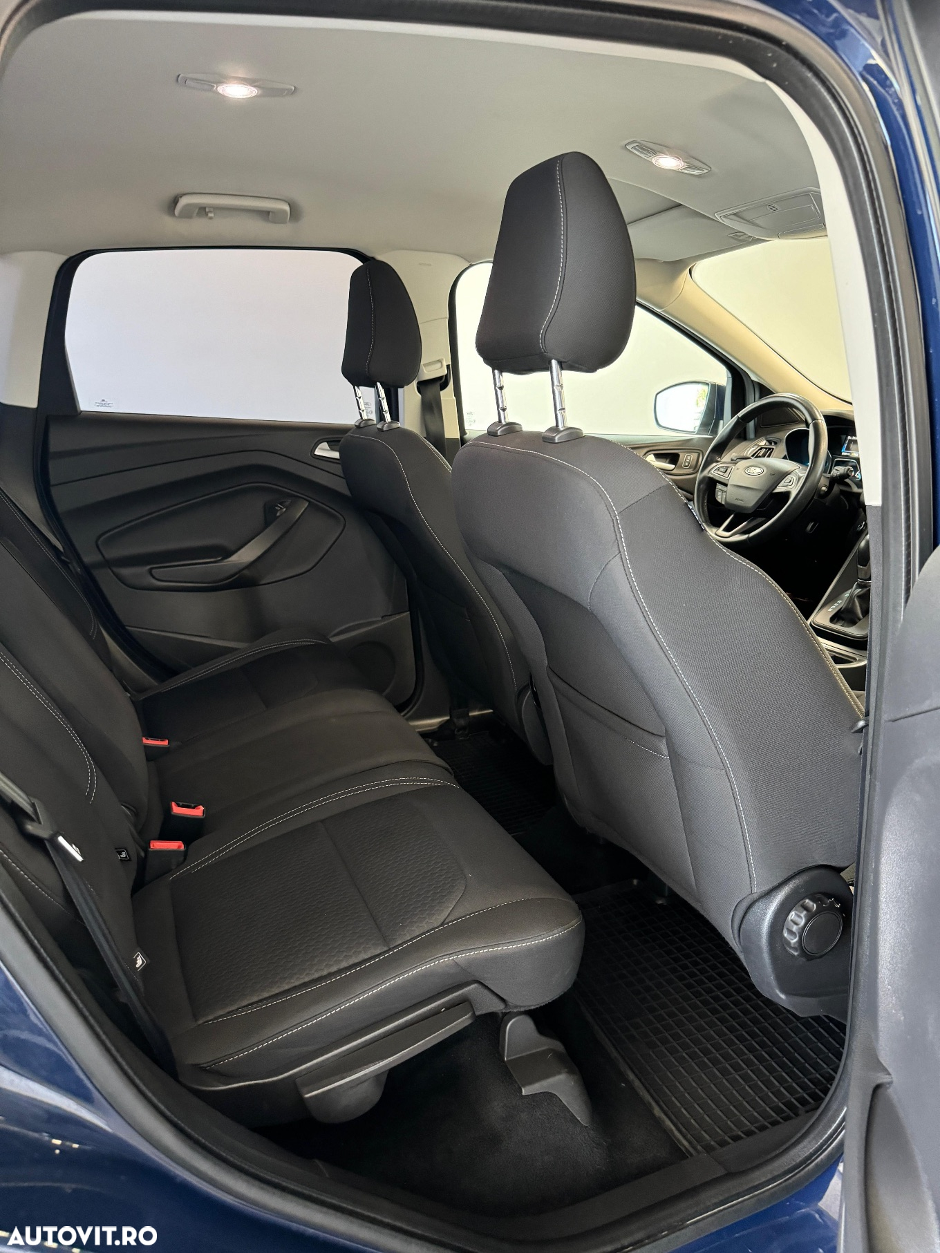 Ford Kuga 2.0 EcoBlue A8 FWD Titanium - 15