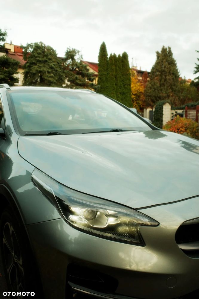 Kia XCeed 1.6 GDI PHEV L Business Line DCT - 4