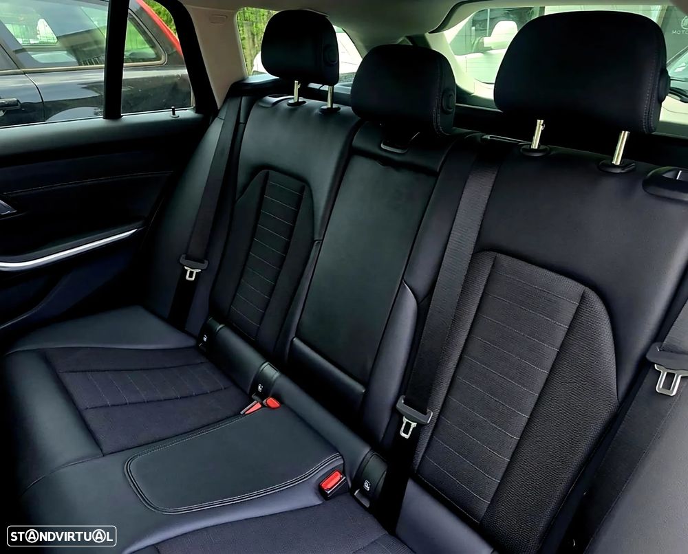 BMW 330 e Line Sport Auto - 8