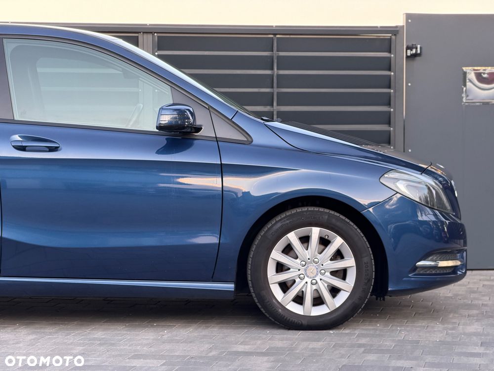 Mercedes-Benz Klasa B 180 - 33