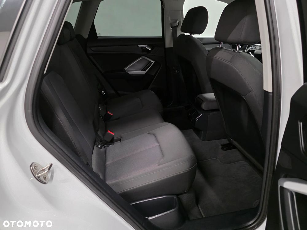 Audi Q3 35 TDI S tronic - 18
