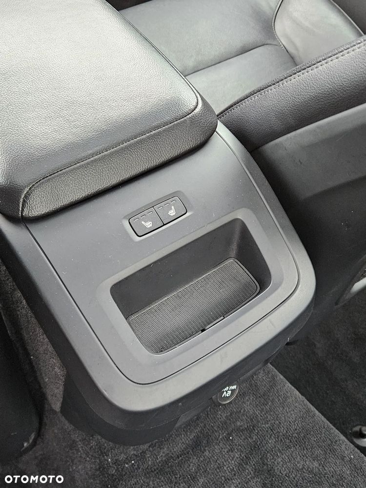 Volvo S60 T6 AWD Momentum Pro - 14