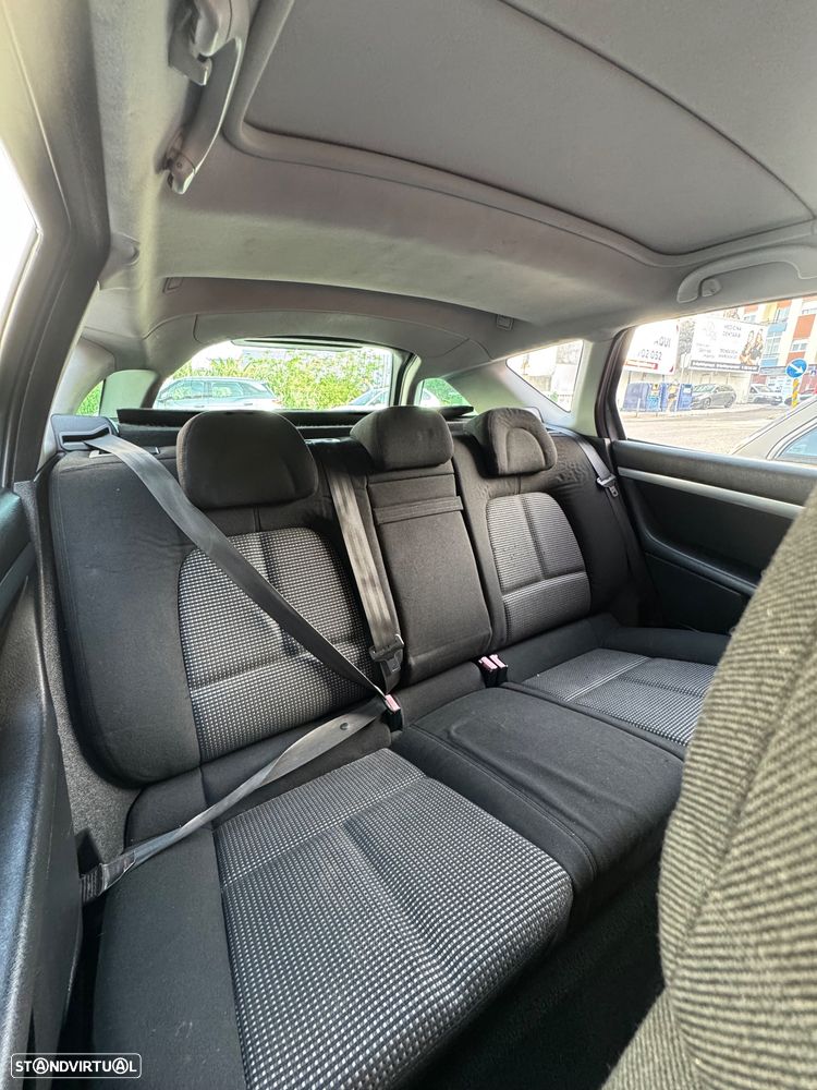 Peugeot 407 SW 1.6 HDi SE Navteq FAP - 51
