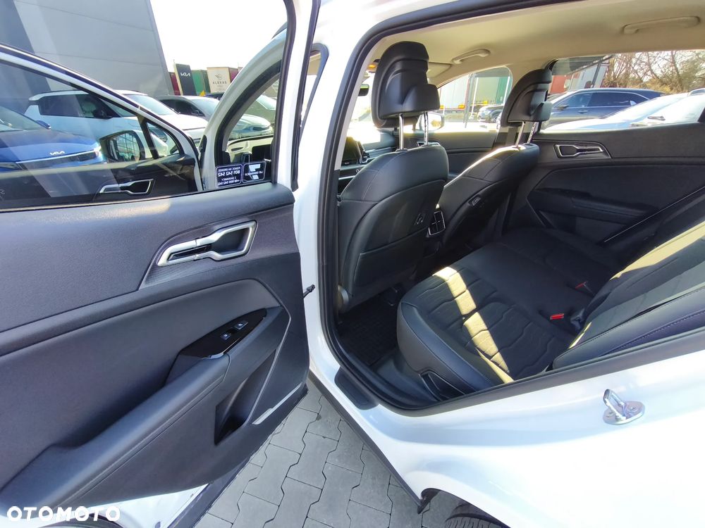 Kia Sportage 1.6 T-GDI HEV Business Line 2WD - 17