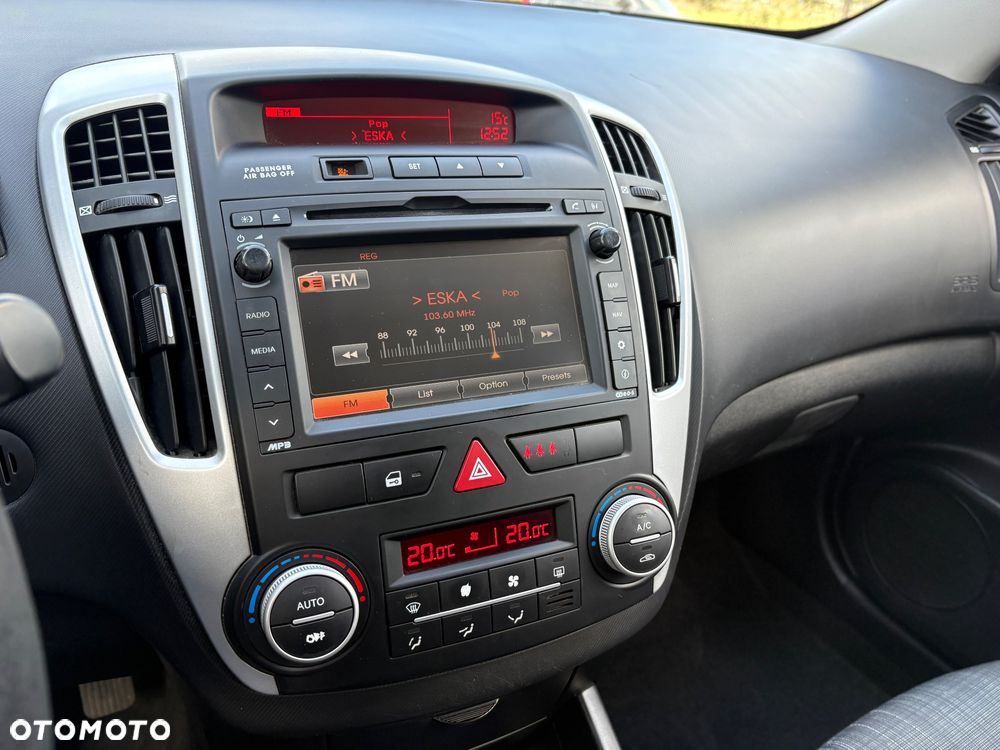 Kia Ceed 1.6 CRDi 90 Vision - 6