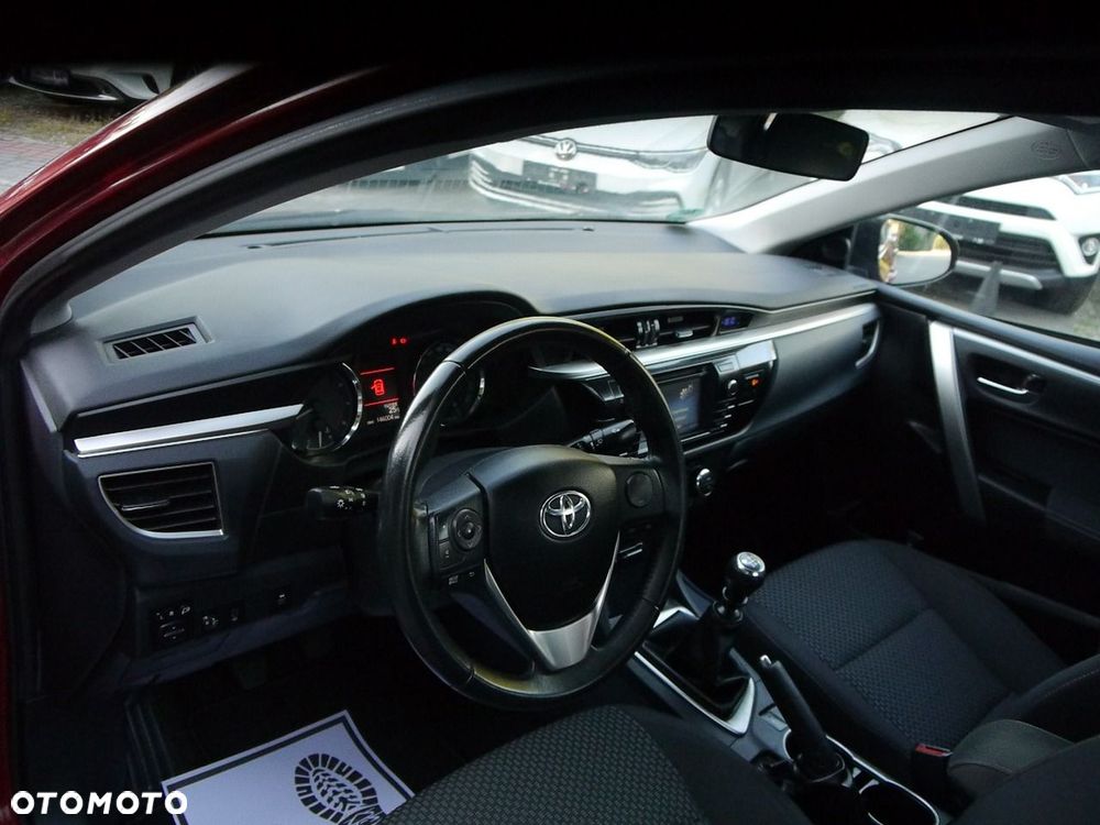 Toyota Corolla 1.6 Premium + - 27