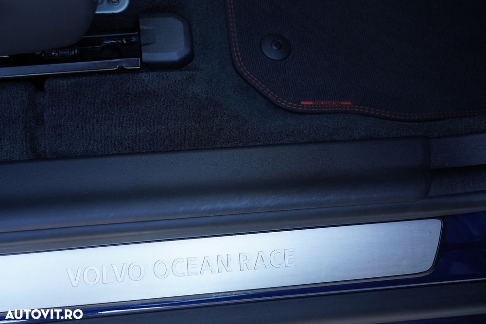 Volvo XC 60 D4 Ocean Race - 29