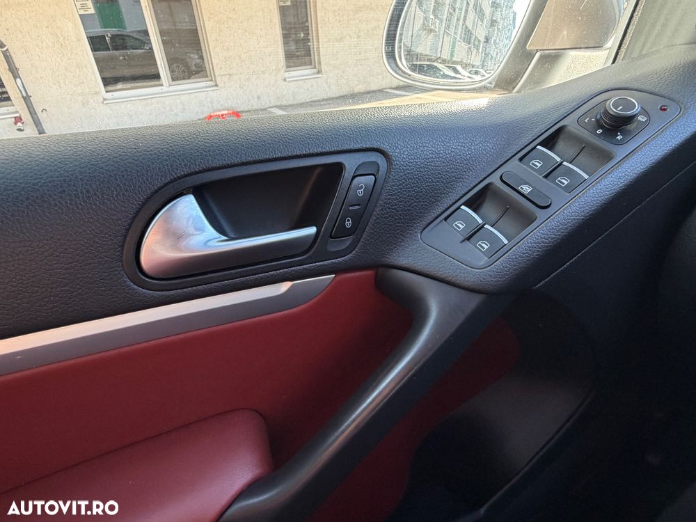 Volkswagen Tiguan 2.0 TDI 4Motion DSG BMT Sport & Style - 25