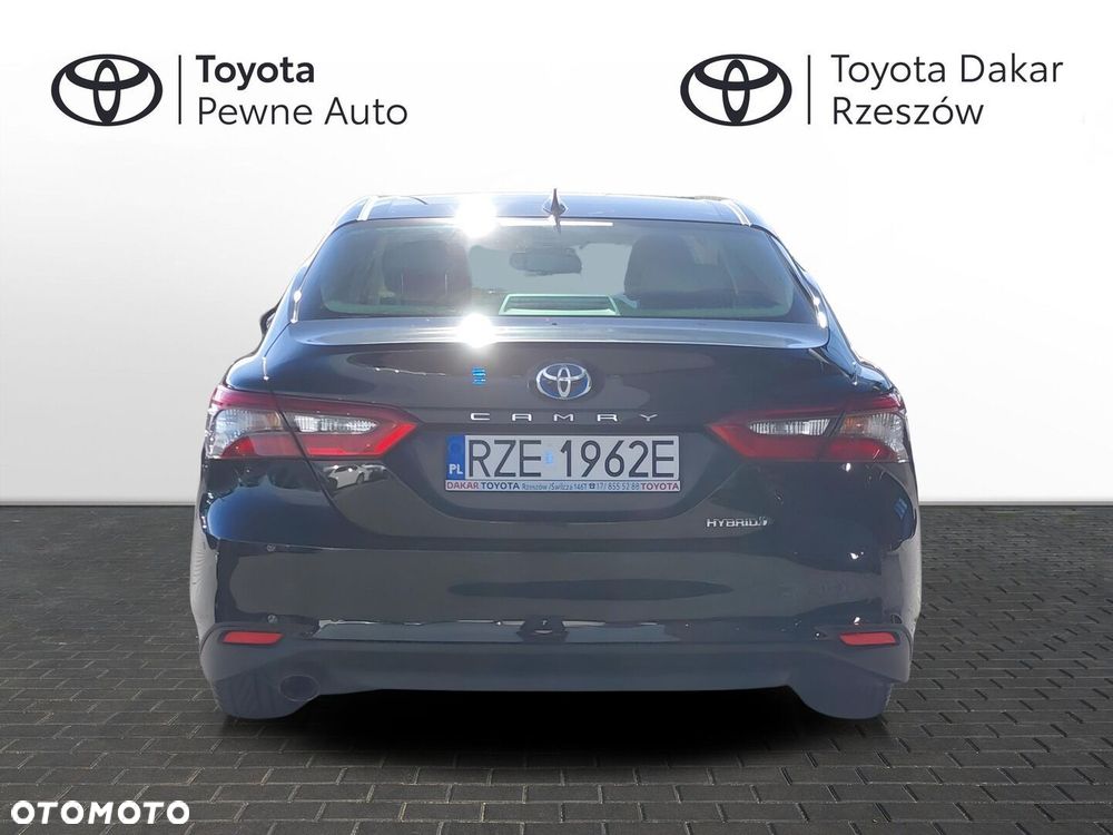 Toyota Camry 2.5 Hybrid Comfort CVT - 4