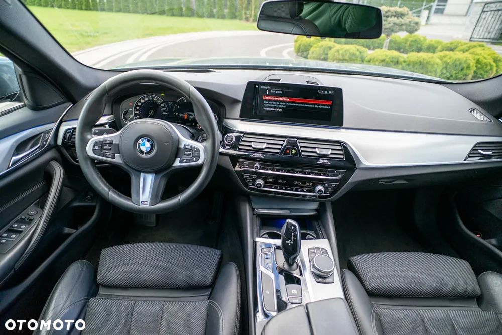 BMW Seria 5 520d M Sport Edition - 27