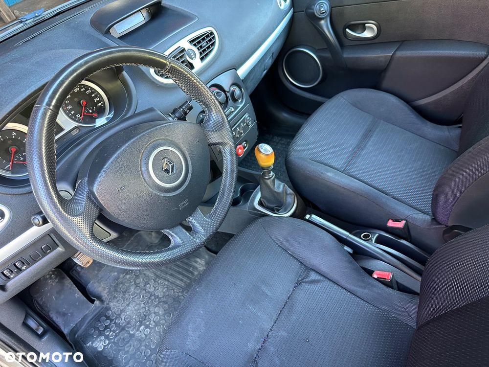 Renault Clio - 3