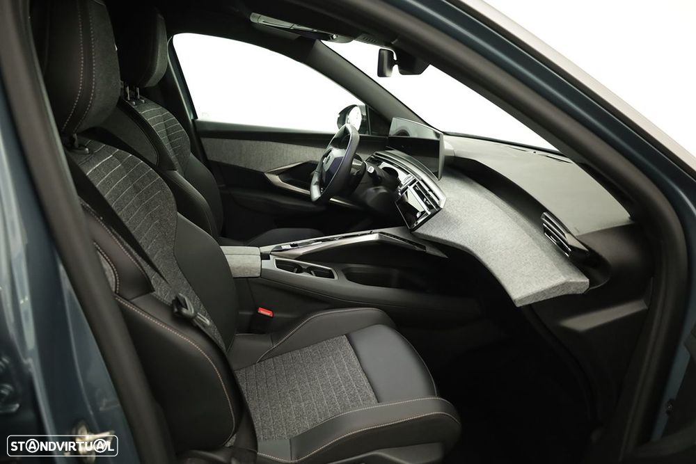 Peugeot 5008 1.2 Hybrid Allure e-DCS6 - 21