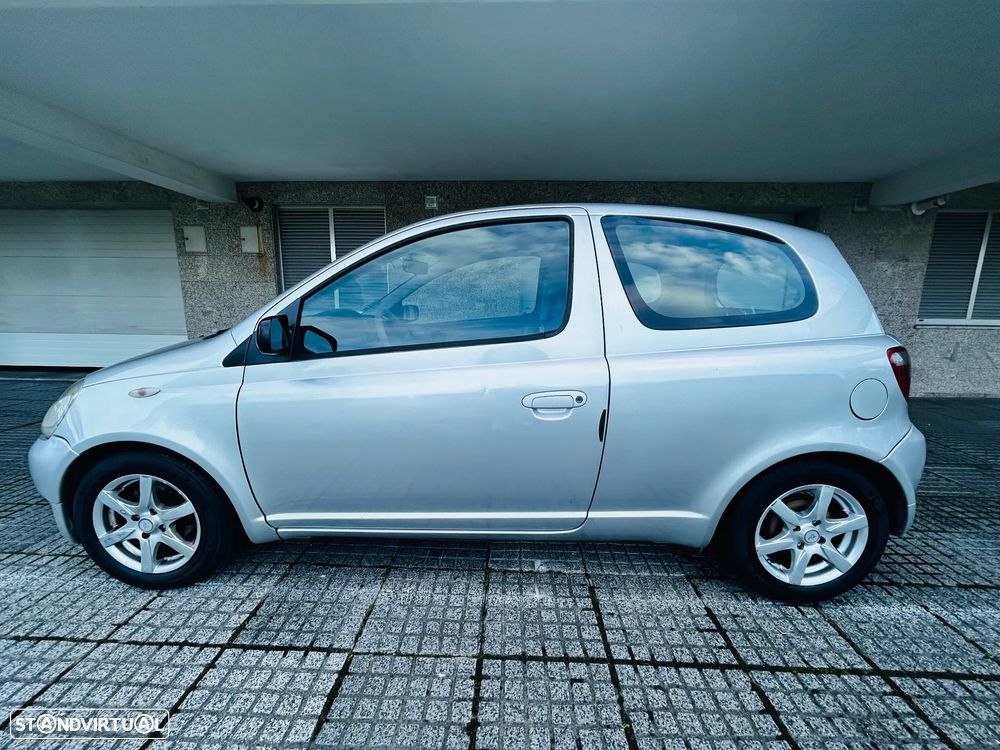 Toyota Yaris 1.0 Sol - 11