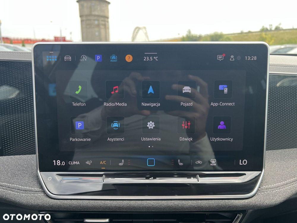 Volkswagen Passat - 12