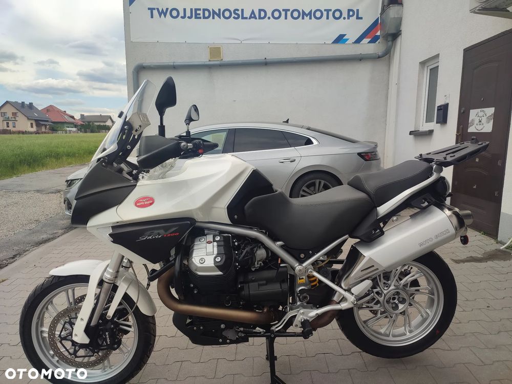 Moto Guzzi Stelvio - 2