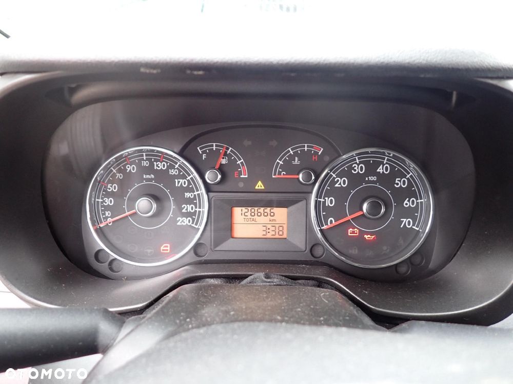 CZĘŚCI - Fiat Grande Punto 1,2 8V 65KM 199A4000 HB 5D lakier 876 2009r. INDEX - 9981 - 11