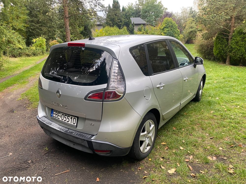 Renault Scenic 2013 photo 4