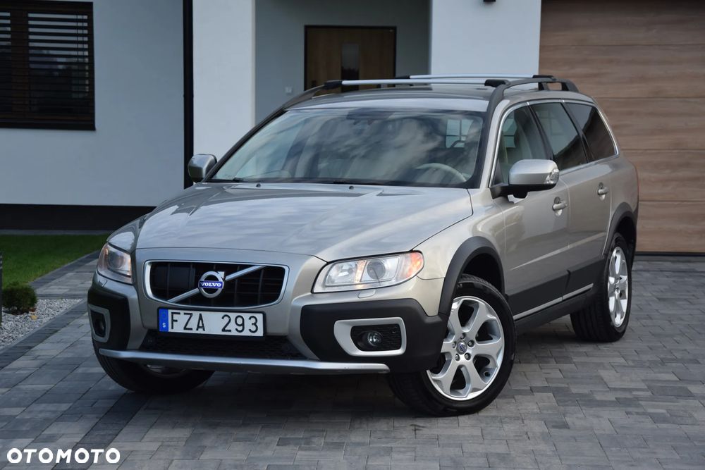 Volvo XC 70 D5 AWD Summum - 1